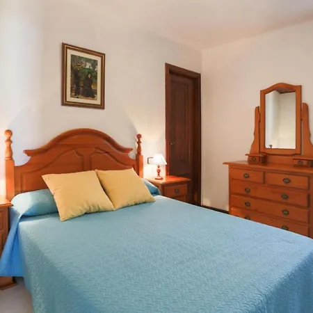 Holiday home In With Wifi Raxo